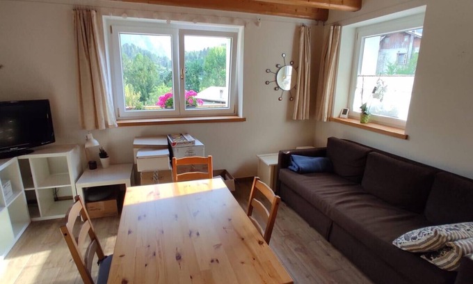 Pieve di Cadore Apartamento | Apartment 'Caterina' with Mountain View and Private Terrace