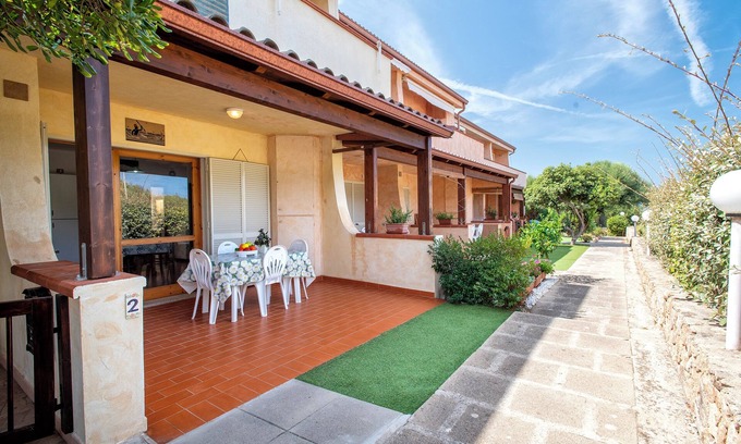 Badesi Apartamento | Apartamento 'Cerri' con vistas al mar y terraza privada