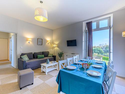 Baden Apartamento | Apartment Château De Kergonano-12 by Interhome