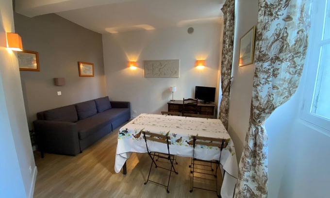 Versailles Apartamento | Apartamento 'Château De Versailles 800m À Pied' con Wi-Fi