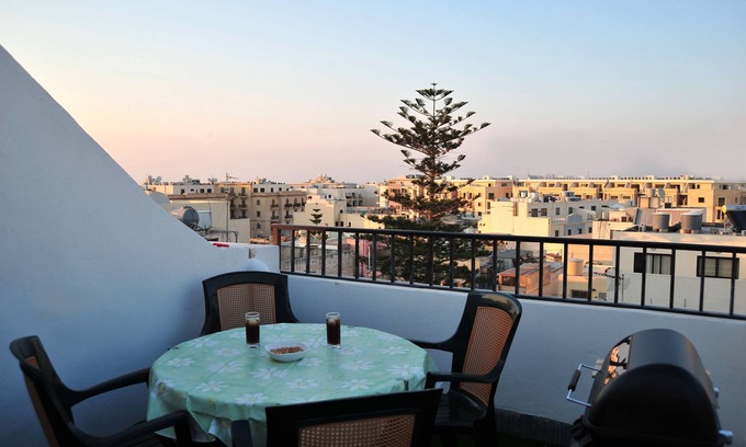 Sliema Apartamento | Chesterfield Holiday Apartment - Sliema - Malta