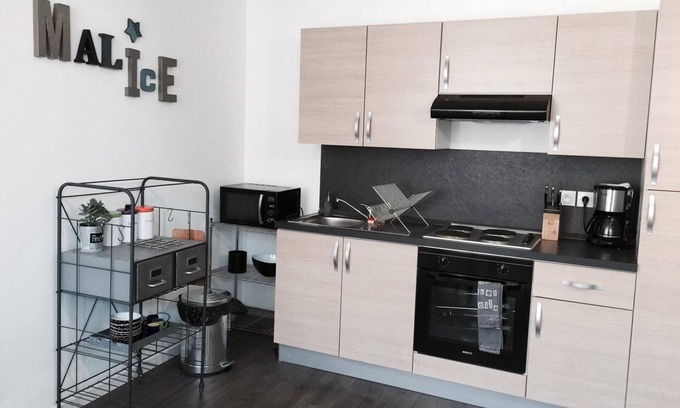 Bourg-les-Valence Apartamento | Apartamento-Confortable-Baño Privado-A7-Rez de chaussée