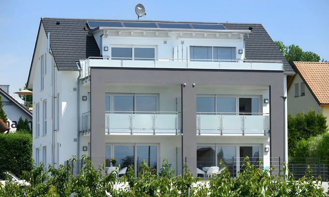 Wasserburg Apartamento | Apartment 'Dinkelbach Traumblick 3 F' with Private Terrace, Private Garden and Wi-Fi