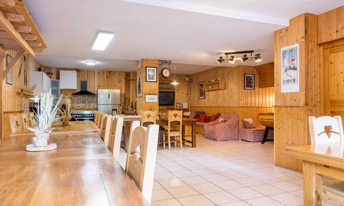La Bresse Apartamento | Apartamento 'Des Sapins' con vistas a la montaña, terraza privada y Wi-Fi