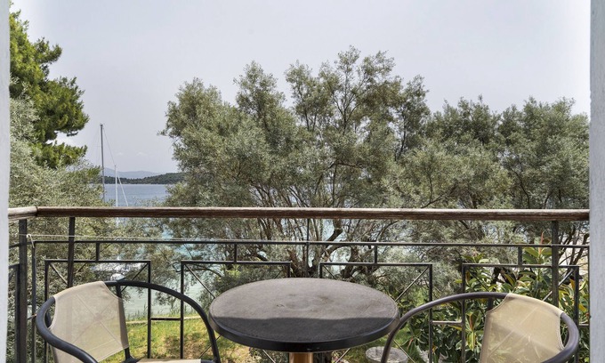 Perigiali Apartamento | Apartamento 'Diamerisma 2ari B' con vistas al mar, Wi-Fi y aire acondicionado