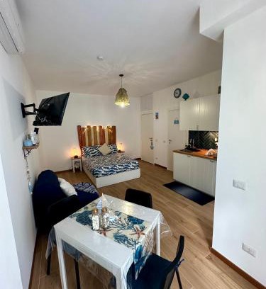 Certosa Casa | Apartment Due Mari Milano ZONA PORTELLO-FIERA FREE WI-FI