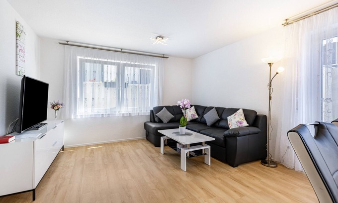 Dusslingen Apartamento | Apartamento "Mrtc Dußlingen" con terraza privada y Wi-Fi