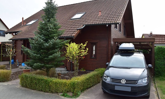 Eisenhuettenstadt Apartamento | Apartamento Eisenhüttenstadt