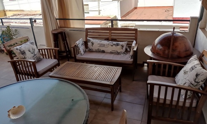 San Jeronimo Apartamento | Appartement "El Mundo como Destino" (près du stade olympique La Cartuja)