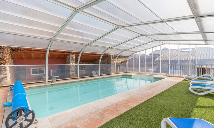 Bellestar Apartamento | Apartamento 'El Pedregal' con vistas a la montaña, Wi-Fi y aire acondicionado