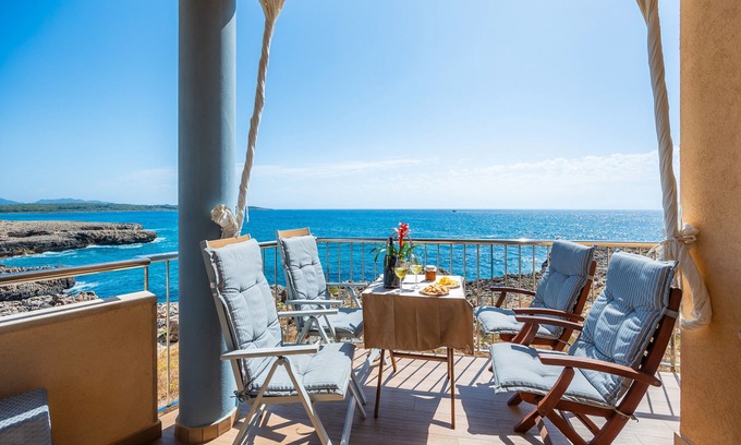 S'Illot-Cala Morlanda Apartamento | Apartamento "Fábula" con vistas al mar Mediterráneo en S’Illot-Cala Morlanda