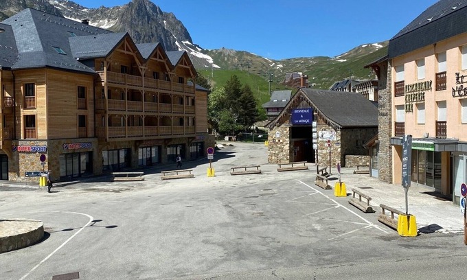 La Mongie Apartamento | Apartment facing the slopes - resort center - ideal for families