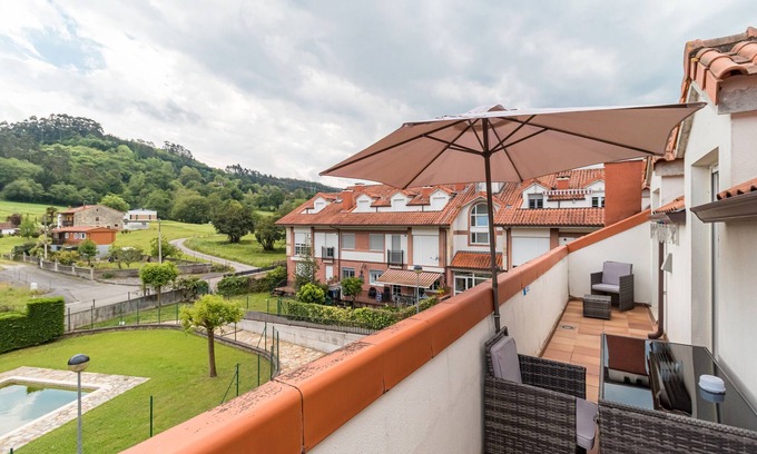 Castaneda Apartamento | Apartamento 'Fabuloso' con vistas a la montaña, piscina compartida y Wi-Fi