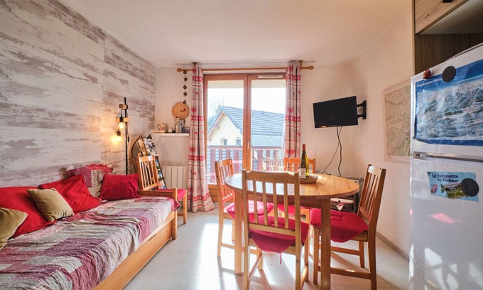 Villard-de-Lans Apartamento | Apartamento 'Familial De Montagne' con jardín privado y balcón
