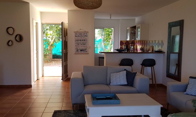 Bas du Fort Apartamento | PISO DE APARTAMENTO EN EL AGUA