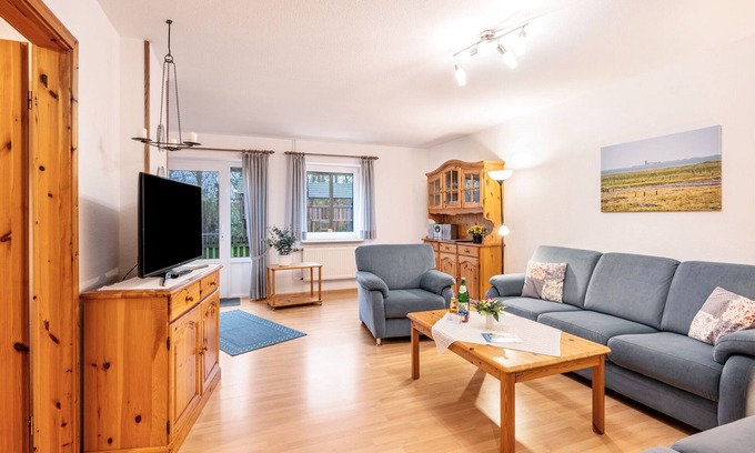 Pellworm Apartamento | Apartamento 'Fereinhof Paulsen - Lachmöwe' con terraza privada, jardín compartido y Wi-Fi