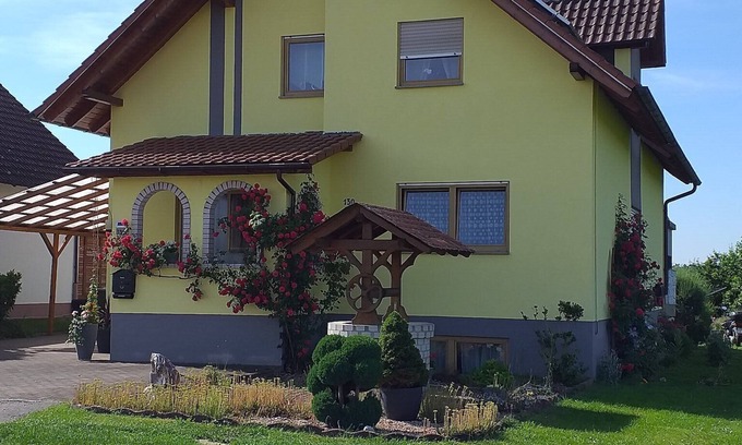 Buchlberg Apartamento | Apartamento 'Ferienwohnung 'am Bienwald'' con balcón y Wi-Fi