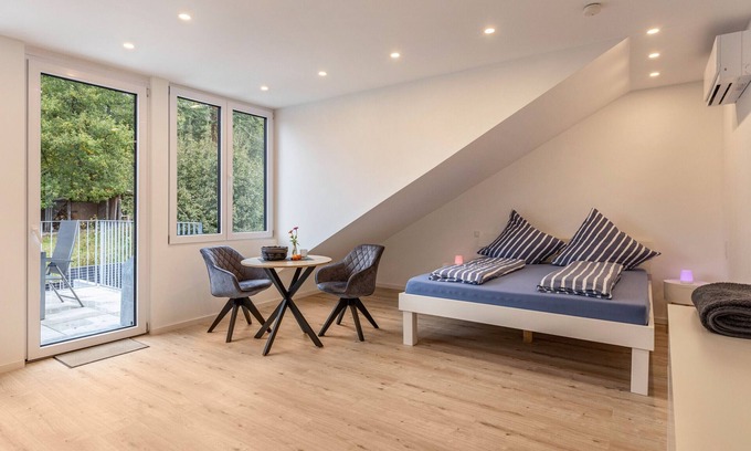 Allensbach Apartamento | Apartamento 'Ferienwohnung Waldblick' con balcón, Wi-Fi y aire acondicionado