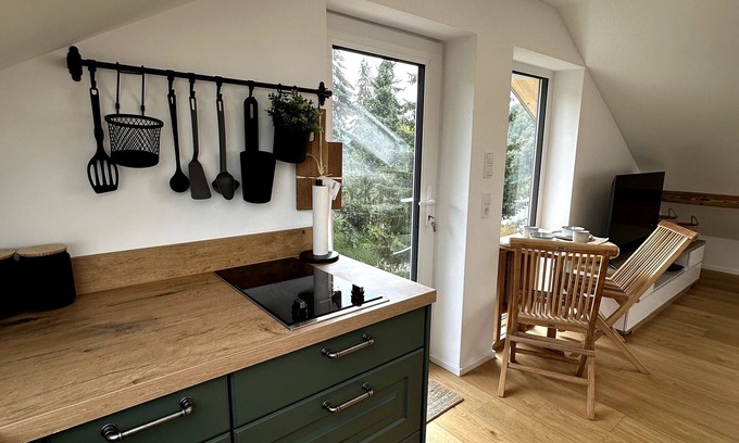 Zwiefalten Apartamento | Apartamento 'Ferienwohnung 14' con balcón y Wi-Fi