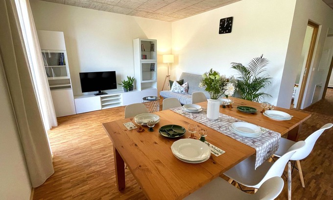 Elzach Apartamento | Apartamento 'Ferienwohnung Grüner Ausblick' con vistas a la montaña y Wi-Fi