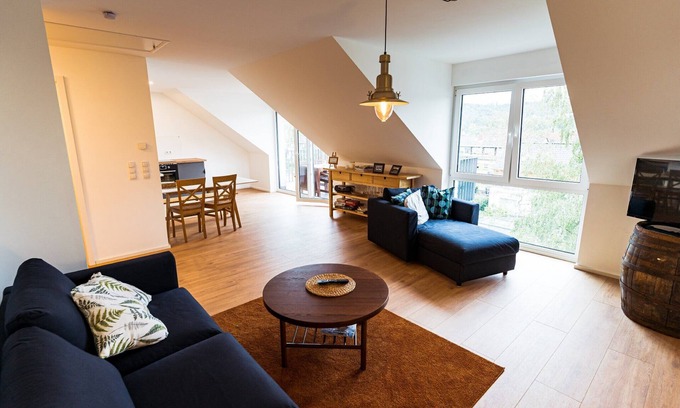 Wallersheim Apartamento | Apartamento 'Ferienwohnung Weitblick Koblenz' con balcón y Wi-Fi
