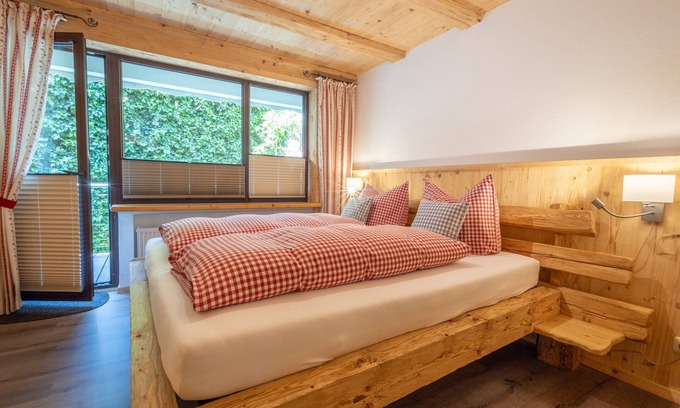Schwalefeld Apartamento | Apartamento 'Fewo Wendelstein' con terraza compartida, jardín compartido y Wi-Fi