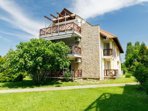 Balatonoszod Apartamento | Apartment Figo by Interhome