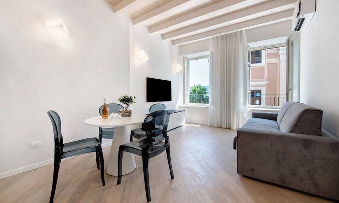 Salo Apartamento | Apartamento 'Piso 1' con vistas al lago, Wi-Fi y aire acondicionado