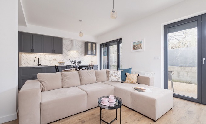 Modlniczka Apartamento | Apartment for 4 in Kraków by Renters