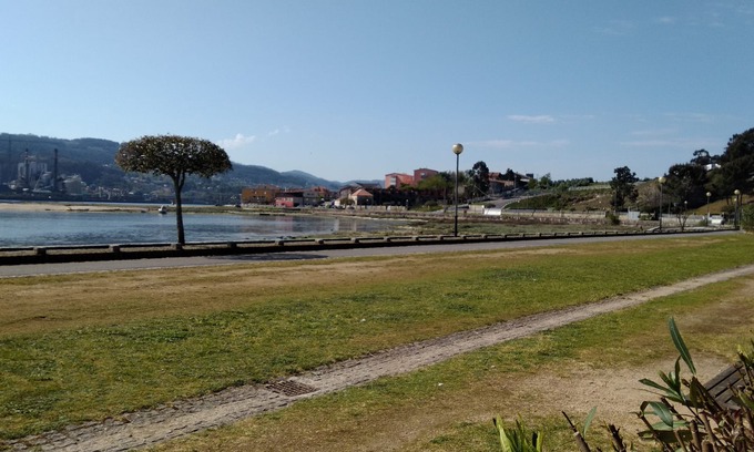 Poio Condominio | SE ALQUILA PISO PARA VACACIONES EN PRIMERA LINEA DE LA PLAYA