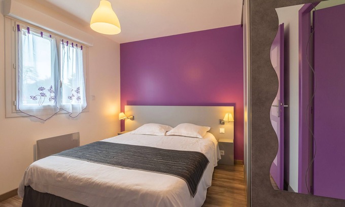 Saint-Simon-de-Bordes Apartamento | Apartamento 'Le Clos Du Champ De L'Amour - Fouras' con piscina privada, Wi-Fi y aire acondicionado