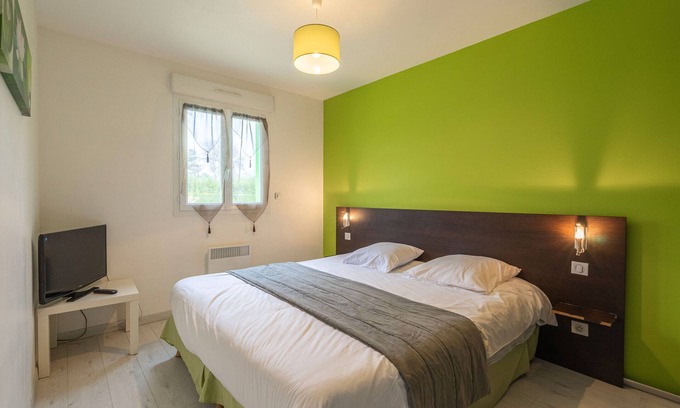Saint-Simon-de-Bordes Apartamento | Apartamento 'Le Clos Du Champ De L'Amour - La Tremblade' con piscina y aire acondicionado