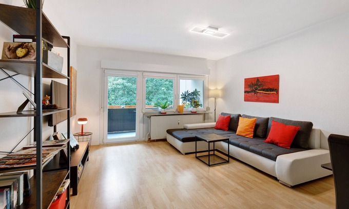 Unterkirnach Apartamento | Apartamento 'Fuchsbau' con vistas al lago y balcón