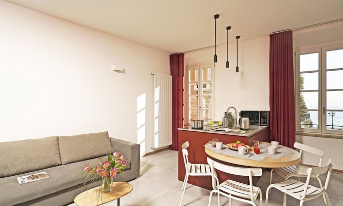 Gargnano Apartamento | Apartamento "Gemhouse Rubino " vista al lago, wi-fi y aire acondicionado
