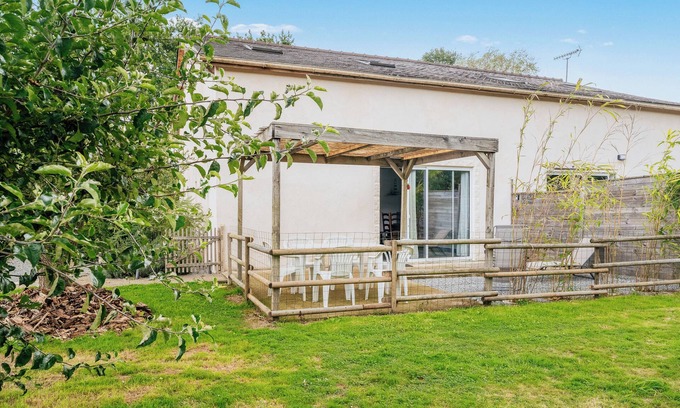 Merdrignac Casa | Apartamento 'Gite La Pommeraie' con terraza privada