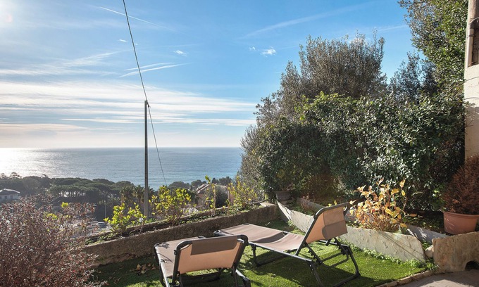 Pieve Ligure Apartamento | Apartamento 'Gli Ulivi Di Bogliasco - Ulivi 4' con vistas al mar, Wi-Fi y aire acondicionado