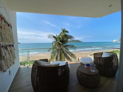 Zona Dorada Apartamento | Apartment Gold In Camino Al Mar with Amazing View of the Ocean, Beach and Swimming Pool, 3 Rooms