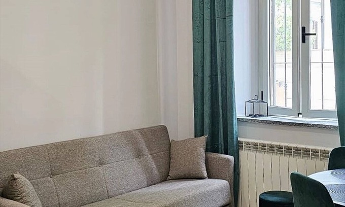 Voghera Apartamento | Apartment Granella-Three bright apartments near station