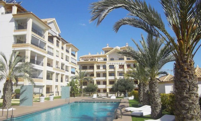 Los Secanos Apartamento | Apartamento 'Guardamar Hill Resort Spa' con vistas al mar, Wi-Fi y aire acondicionado.