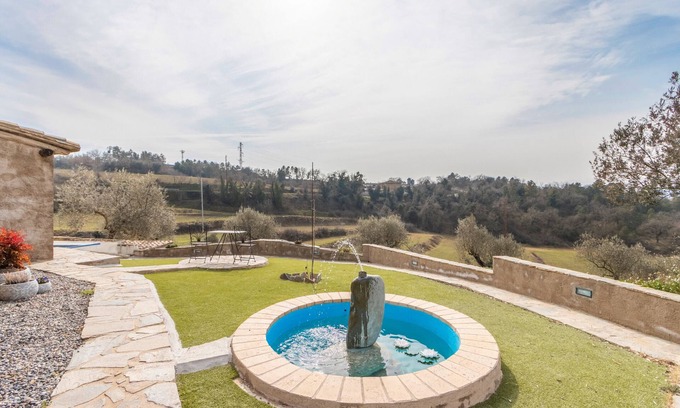 Bellestar Apartamento | Apartamento 'Guarta' con vistas a la montaña, piscina compartida y Wi-Fi