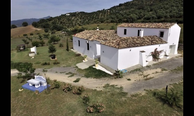 Prado del Rey Apartamento | Apartamento 'Hacienda La Molina' con vistas a la montaña, terraza y Wi-Fi
