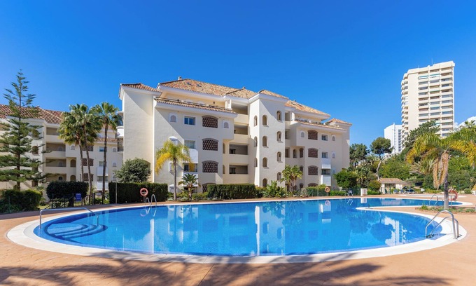 Nikki Beach Apartamento | Apartamento 'Hacienda Playa' con piscina compartida, Wi-Fi y aire acondicionado