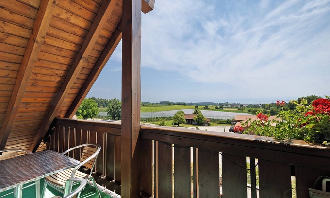 Meersburg Apartamento | Apartamento 'Haus 1 B' con vistas al lago, terraza compartida y Wi-Fi