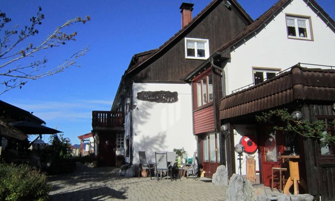 Weiler-Simmerberg Apartamento | Apartment 'Haus Biggi - Ferienwohnung Pfänder' with Mountain View, Shared Terrace and Wi-Fi