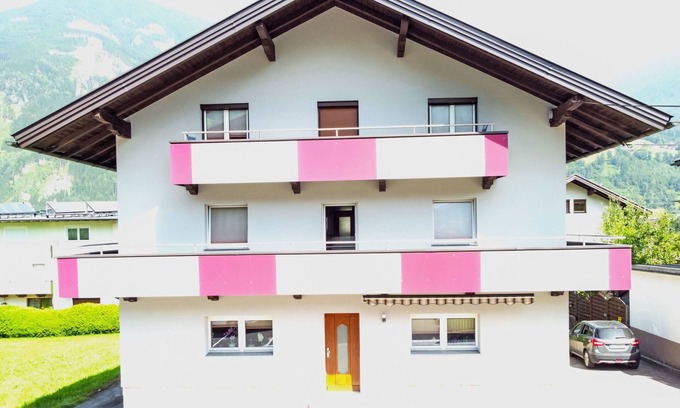 Ried im Zillertal Apartamento | Apartamento Heidi by Interhome