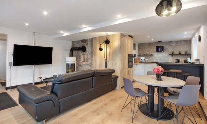 Haeusern Apartamento | Apartamento 'Heimelige Schwarzwaldwohnung Stein' con terraza privada y Wi-Fi
