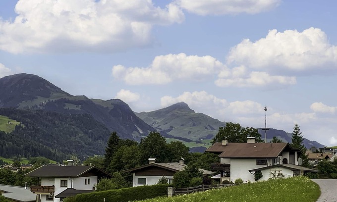 Fieberbrunn Apartamento | Apartamento Helga by Interhome