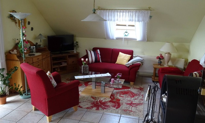 Bergenhausen Apartamento | Apartment House Monika