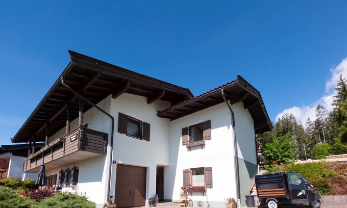Sankt Johann in Tirol Apartamento | Apartamento en St. Johann en Tirol con terraza