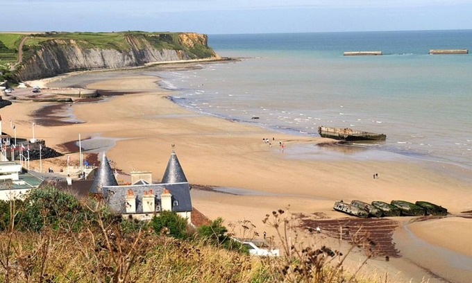 Creully Apartamento | Apartment in the Heart of Normandy. Close to the D-Day Beaches!